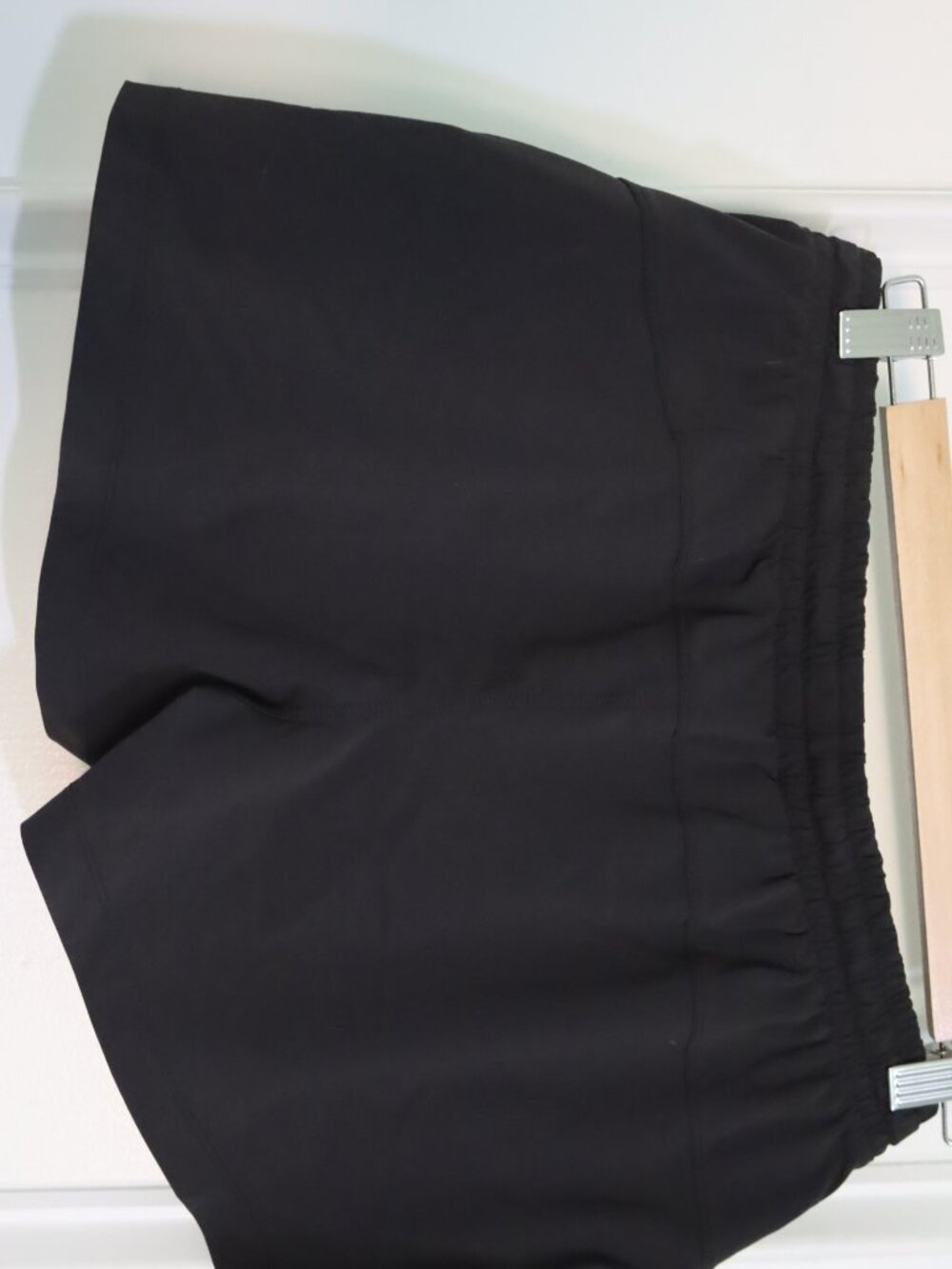 Fabletics Shorts - Picture 2 of 5